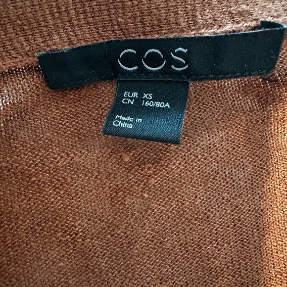 11 Tops Bundle: Cherry, Berry, Terra Cotta Tops - Picture 5 of 16